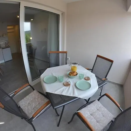 Apt & Mario - 150m From Sea Supetarska Draga