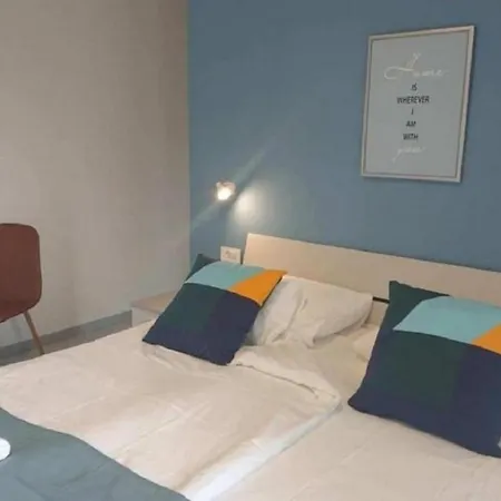 Apt & Mario - 150m From Sea