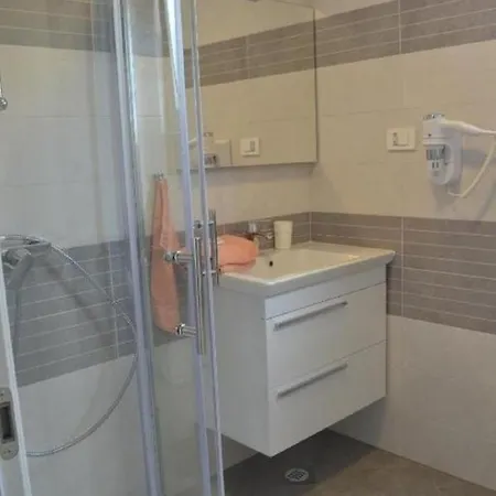 Apt & Mario - 150m From Sea Supetarska Draga