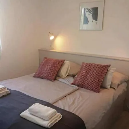 Apt & Mario - 150m From Sea 2* Supetarska Draga