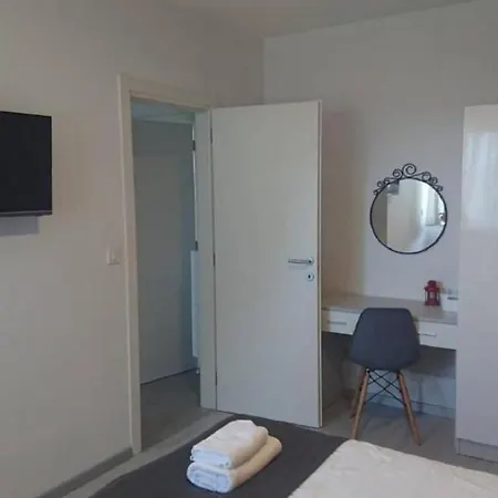 Vendégház Apt & Mario - 150m From Sea 2*