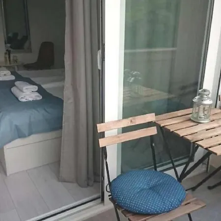 Apt & Mario - 150m From Sea Vendégház 2*